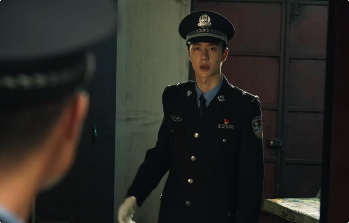 分明同一人，演完《请叫我总监》再演《冰雨火》，愣是没认出来