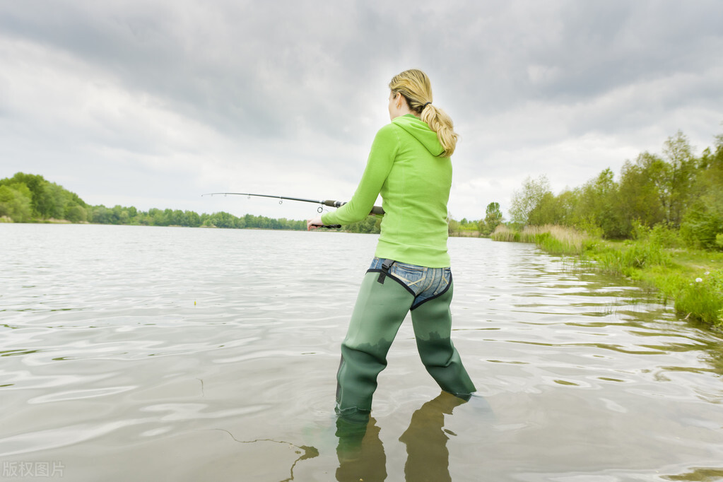 野钓打pk才是真正的技术,野钓可以用竞技的钓法