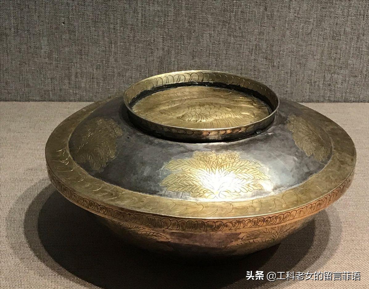 首博：流光溢彩的辽代金银器