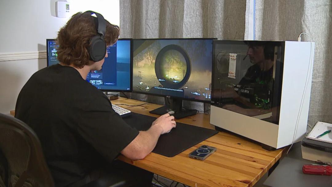 加国父子收到假显卡还被拒绝退款消费者该怎么维权？