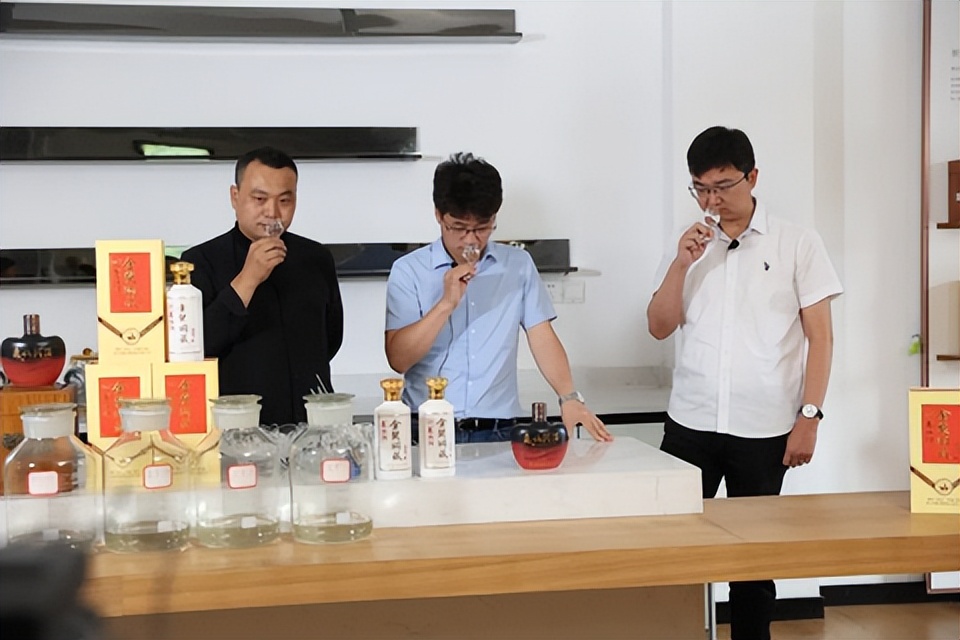 做国帅龟仙洞酱香酒到底赚不赚钱,龟仙洞酱香酒评测