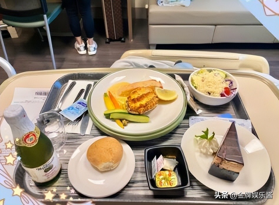 涓绘寔浜烘俯闆呭湪缇庡浗浜у瓙,娓╅泤浜у瓙