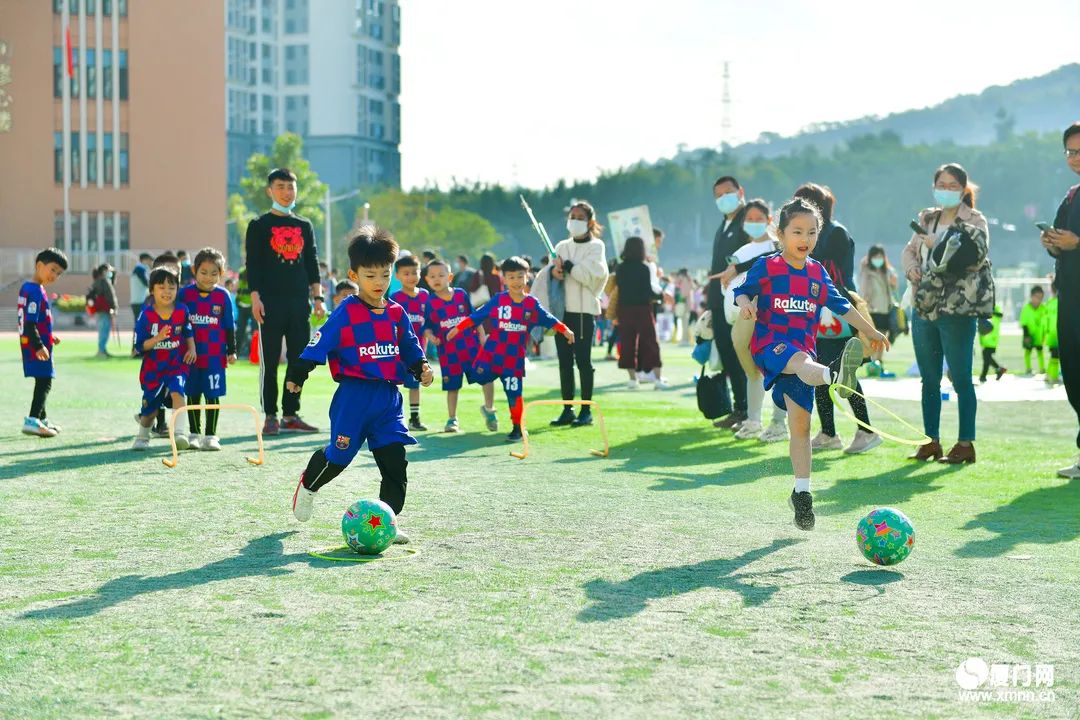 派迪茵助力厦门海沧区成功举办第七届海娃杯幼儿园足球嘉年华活动