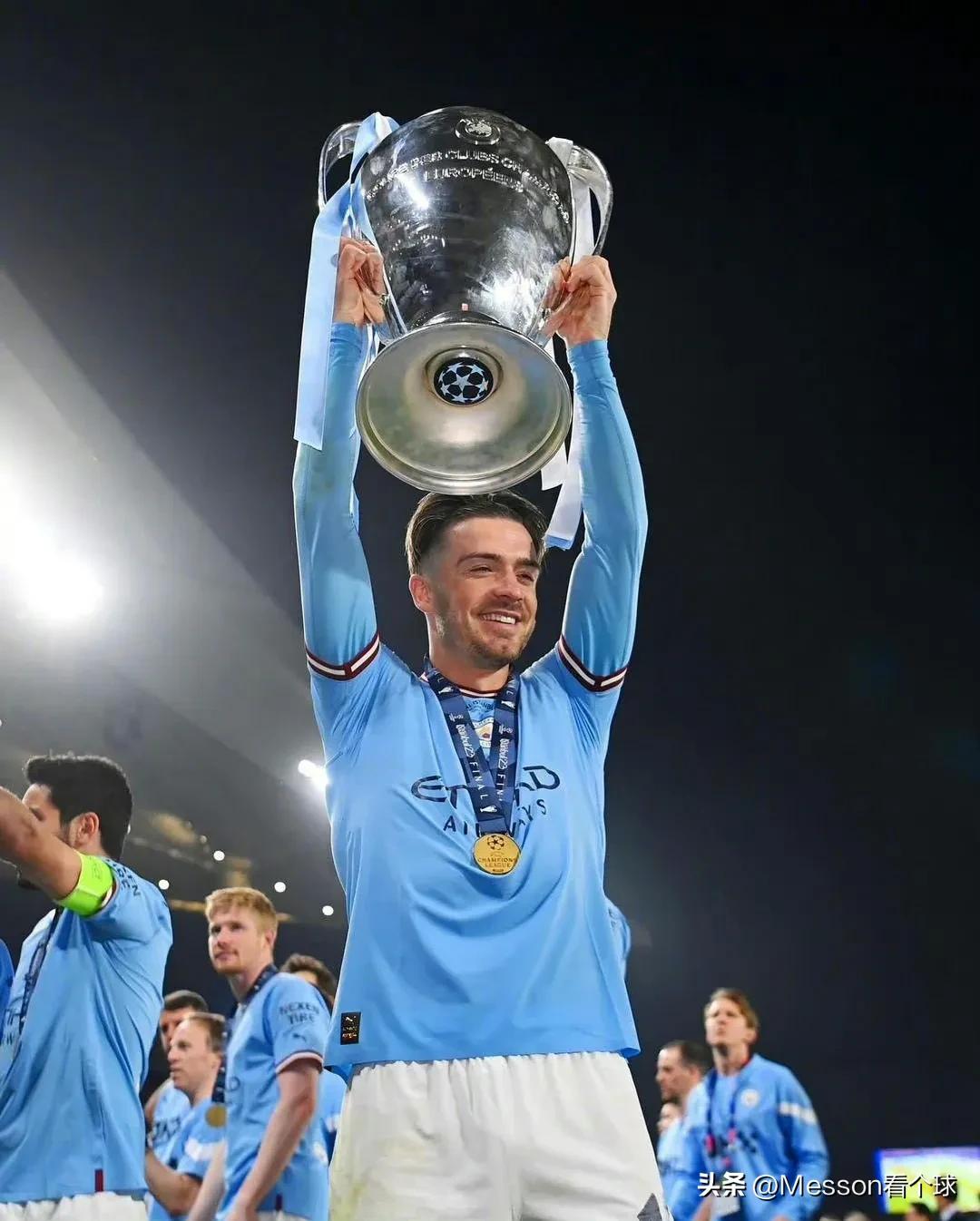 曼城三冠王大名单,曼城三冠王的历程