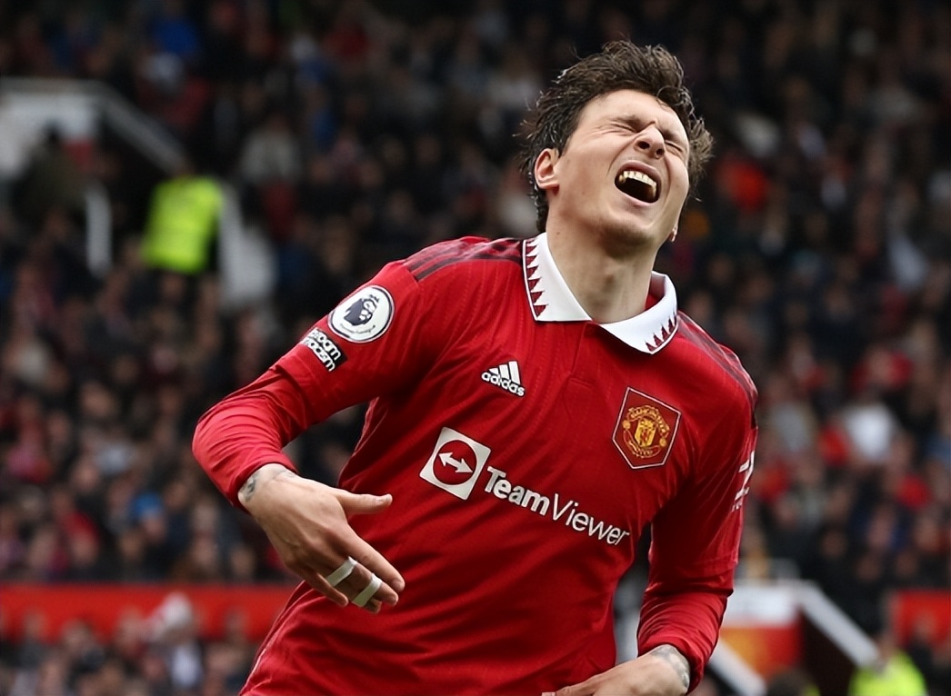 曝曼联和巴黎有意金玟哉,曝曼联有意引进金玟哉