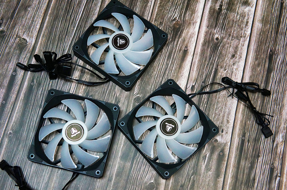 鑫谷昆仑御风幻影黑机箱,鑫谷昆仑御风机箱分体式水冷