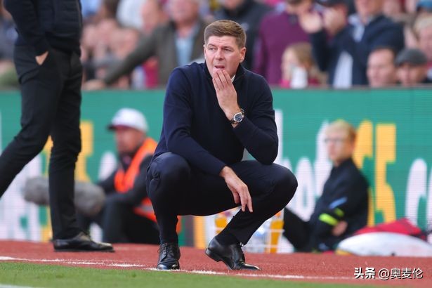 兰帕德担任埃弗顿教练,兰帕德和杰拉德当教练