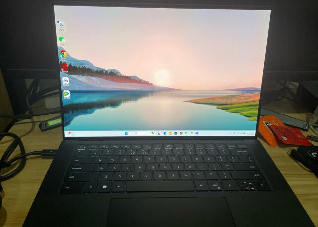 戴尔笔记本xps13和15哪个好,戴尔笔记本xps139360缺点