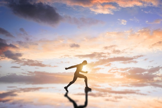 如何用几万块钱迈出创业的第一步,创业小白适合做什么小生意