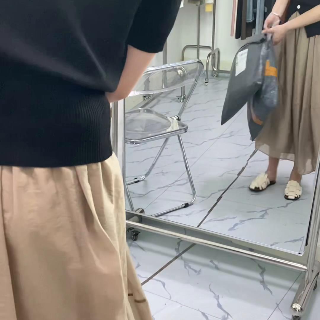 18岁开服装店需要什么手续,18岁想开店先要干什么