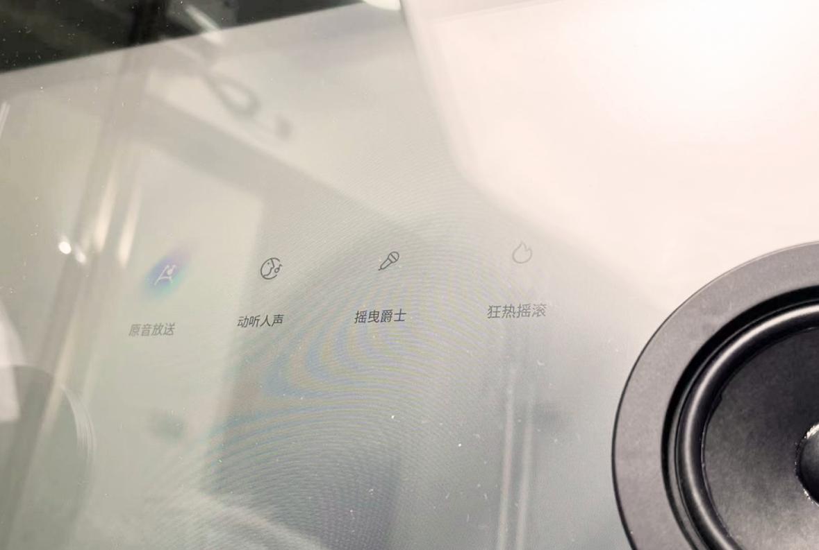 天猫精灵智能音箱带歌词的,天猫精灵智能歌词音箱功能