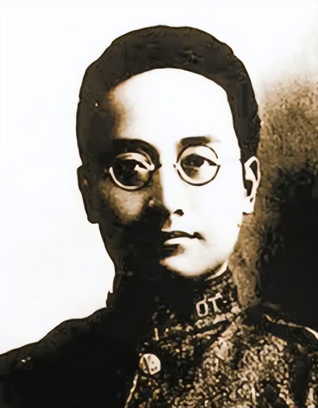 孙中山女儿晚年生活艰难，拒蒋介石帮助，给*小平邓**写信：希望照顾