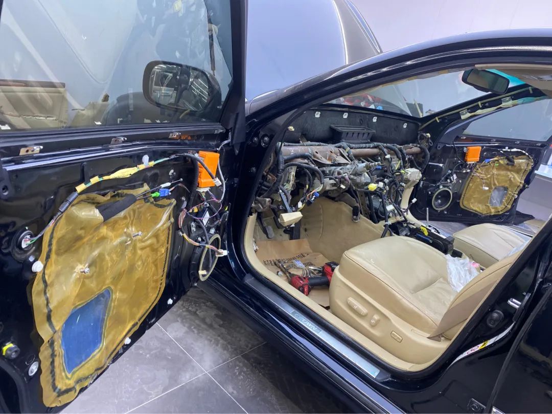 12代皇冠翻新后能开多久,坏掉的车改造成新车