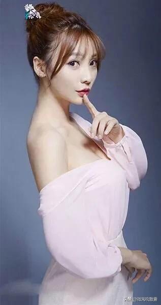 足球宝贝明星身材,足球宝贝明星刚出道照片