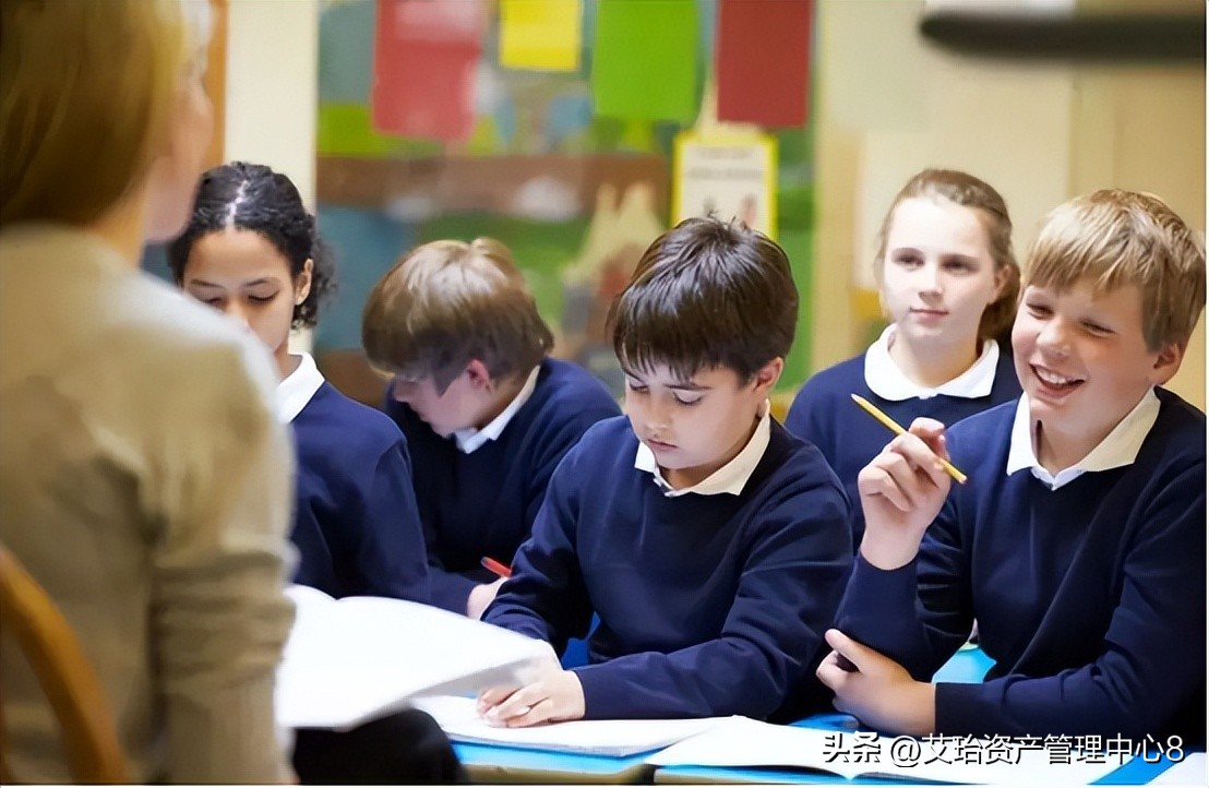 出国打工赚钱最多的国家排名第一,新加坡最成功的国家