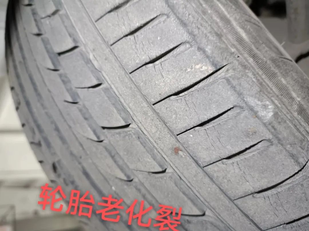 09天籁全车翻新整改多少钱,日产天籁自己撞烂了维修多少钱