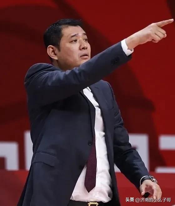 逍遥王巩晓彬年轻颜值,逍遥王巩晓彬在篮球圈的地位