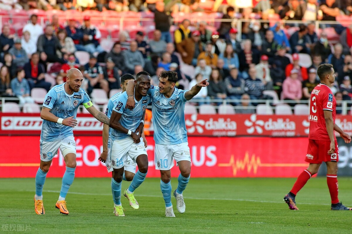 雷根斯堡对科隆比赛结果,雷根斯堡对纽伦堡最新比分