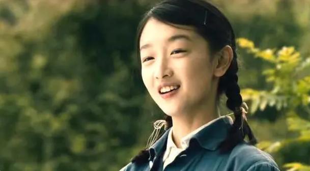 周冬雨妈妈与继父,周冬雨和父母相认