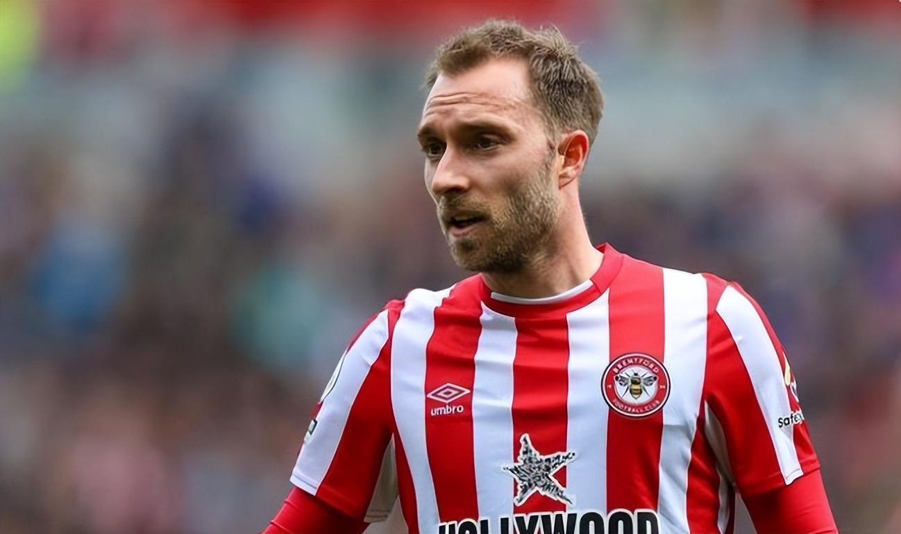 c罗梅开二度帮助曼联再次领先,c罗曼联首秀卡点