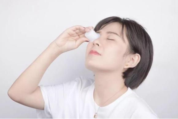 淡化眼纹的护肤方法,什么方法可以淡化眼纹