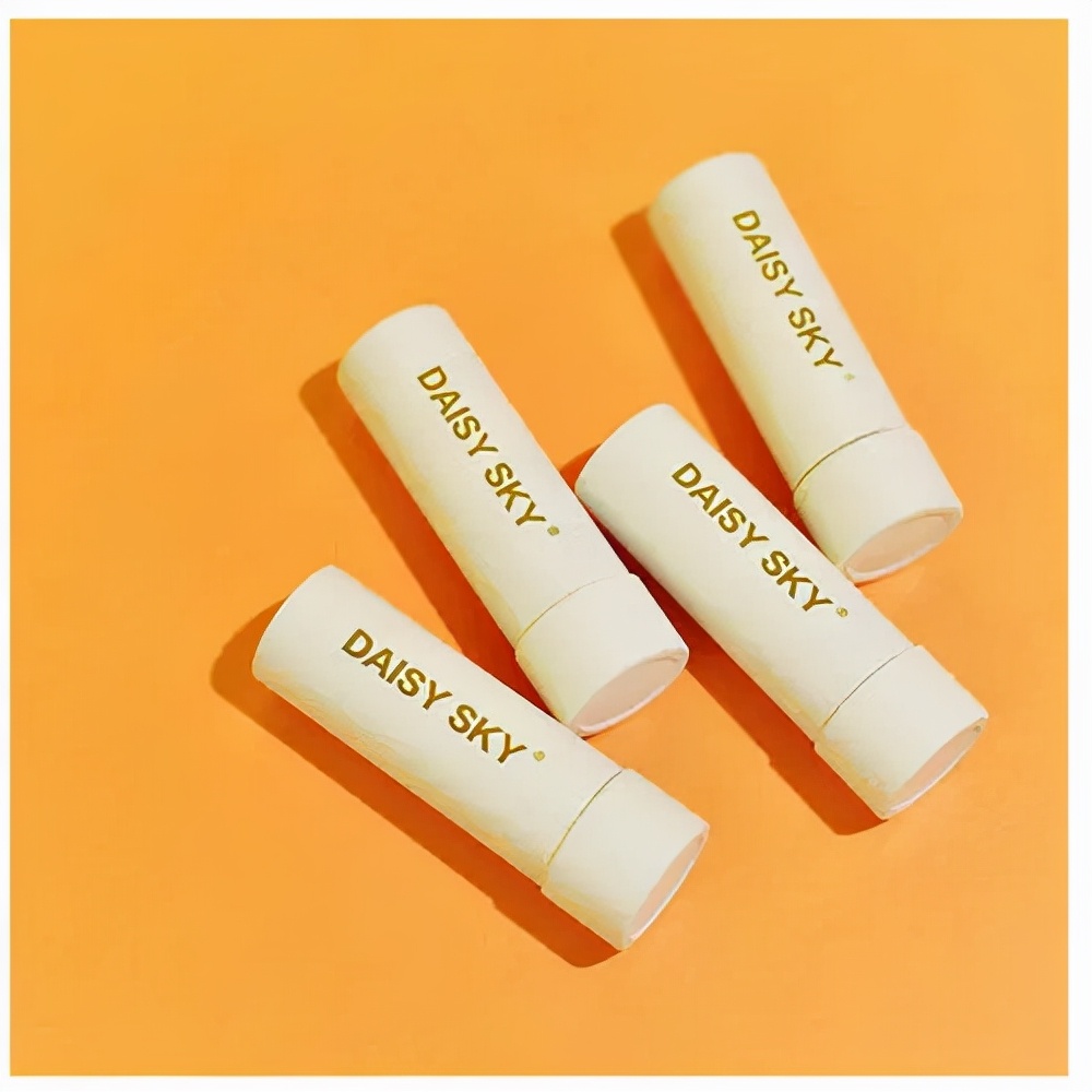 一年四季都要用润唇膏,学生党的冬天润唇膏怎么选