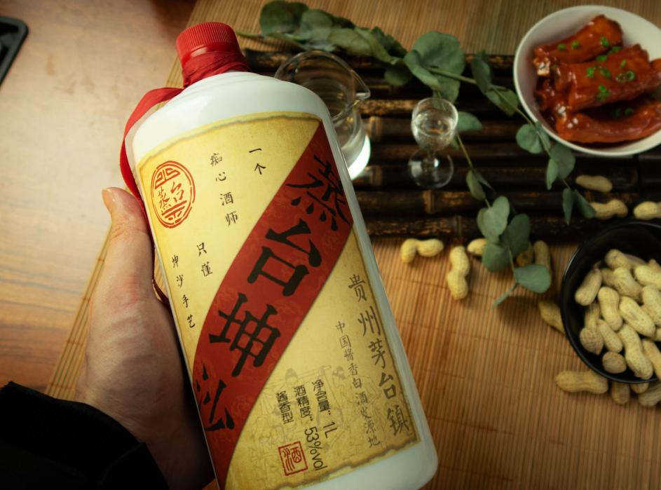 大量法国人涌入中国，看着是来旅游，很多人却盯上了我国的白酒