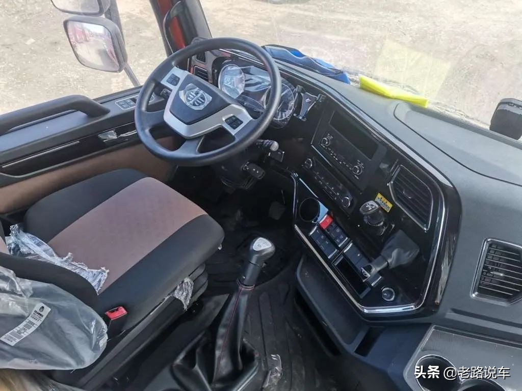 悍vh460国六牵引车空滤什么型号,悍vh460和悍v400车型一样吗