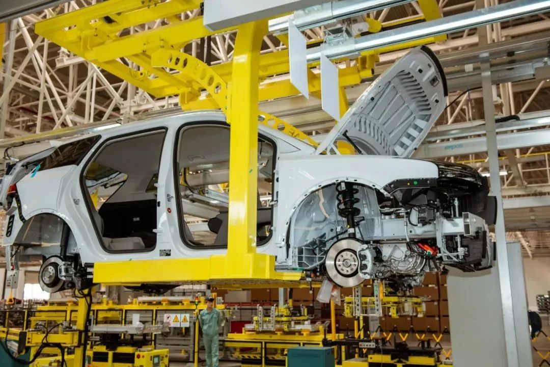 爱驰汽车历史困境回顾,爱驰汽车复产道路的艰难