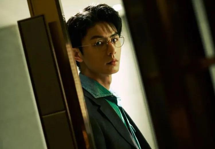 刘畅当模特的图片,刘畅模特主演的电视片段