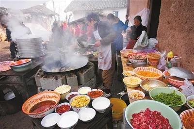 吃刨猪汤有什么讲究吗,吃刨猪汤是什么意思