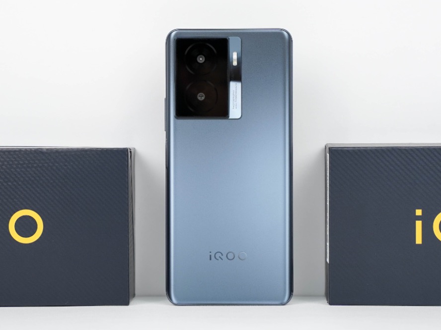 1TB扩展+6000mAh巨量电池,iQOOZ7x发布一个月,跌至1239元