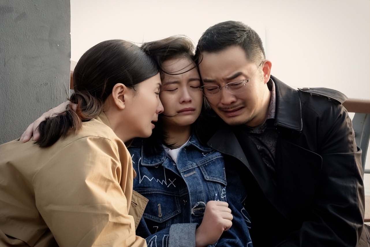 那些扮丑年轻却美若天仙女明星,曾经被嫌弃长得丑的女星