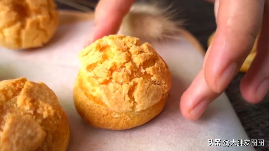 酥皮奶油泡芙的做法烤箱,做泡芙酥皮的手法练习视频
