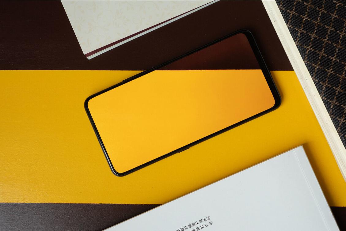 目前最好的全面屏手机是哪一款,真正意义上的全面屏手机是哪款