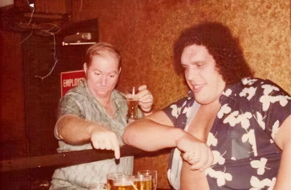 巨人安德雷力气有多大,巨人安德雷视频