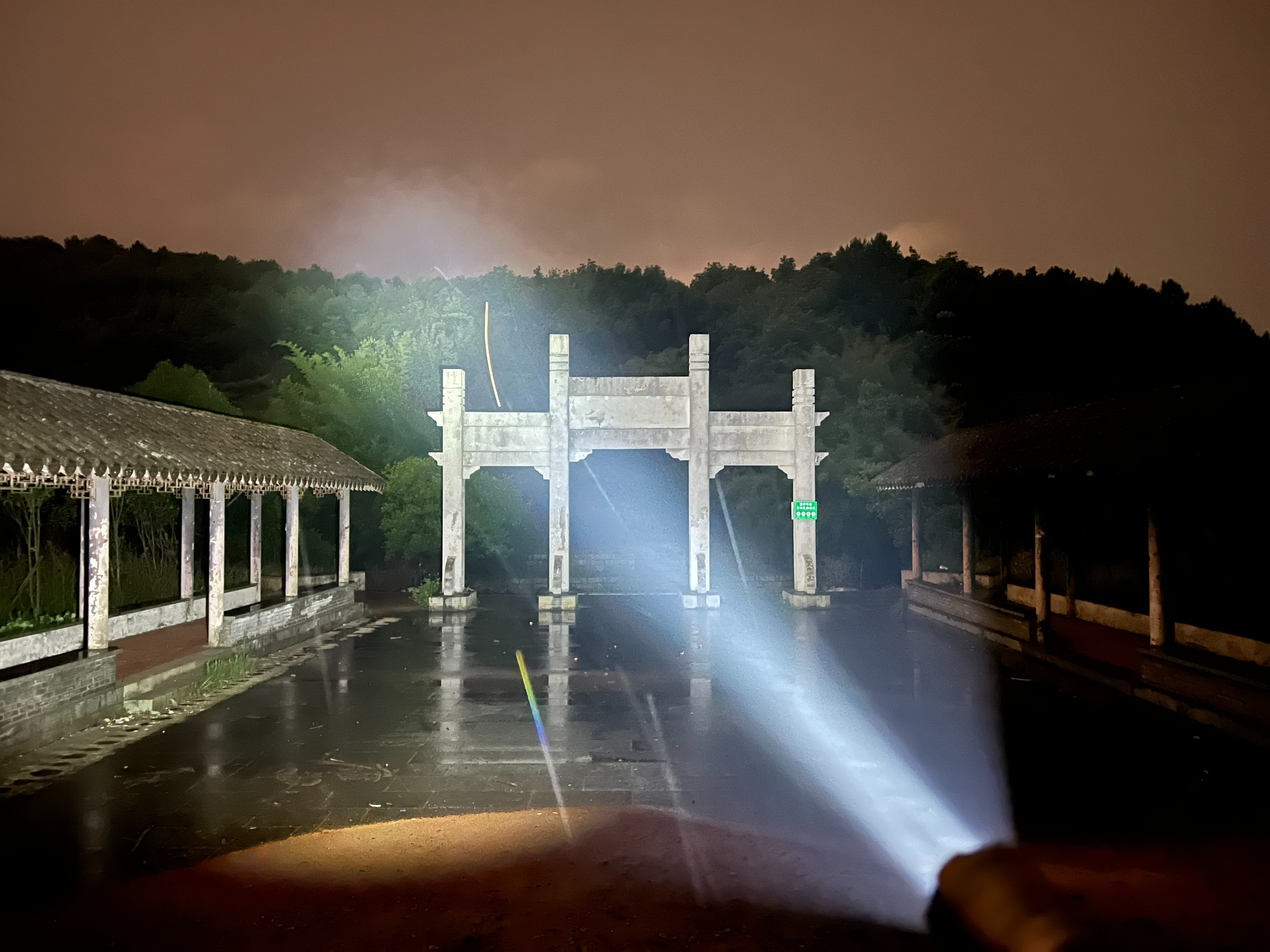 fenix手电测评tk35,fenixtk20uev2.0战术手电