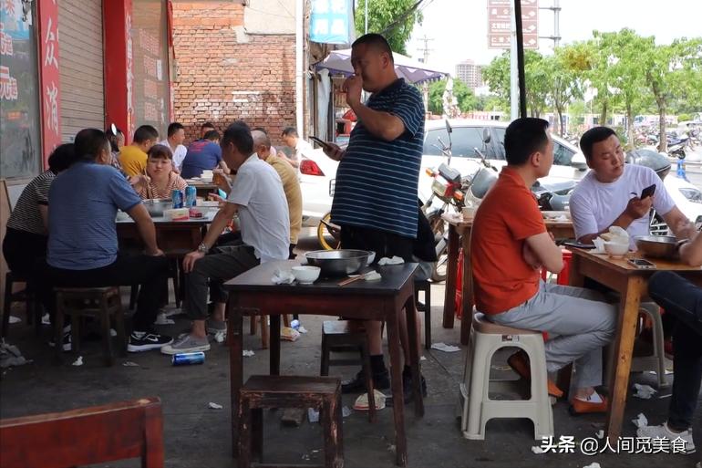 四川成都38年的苍蝇馆子每天必吃,四川各地苍蝇馆子