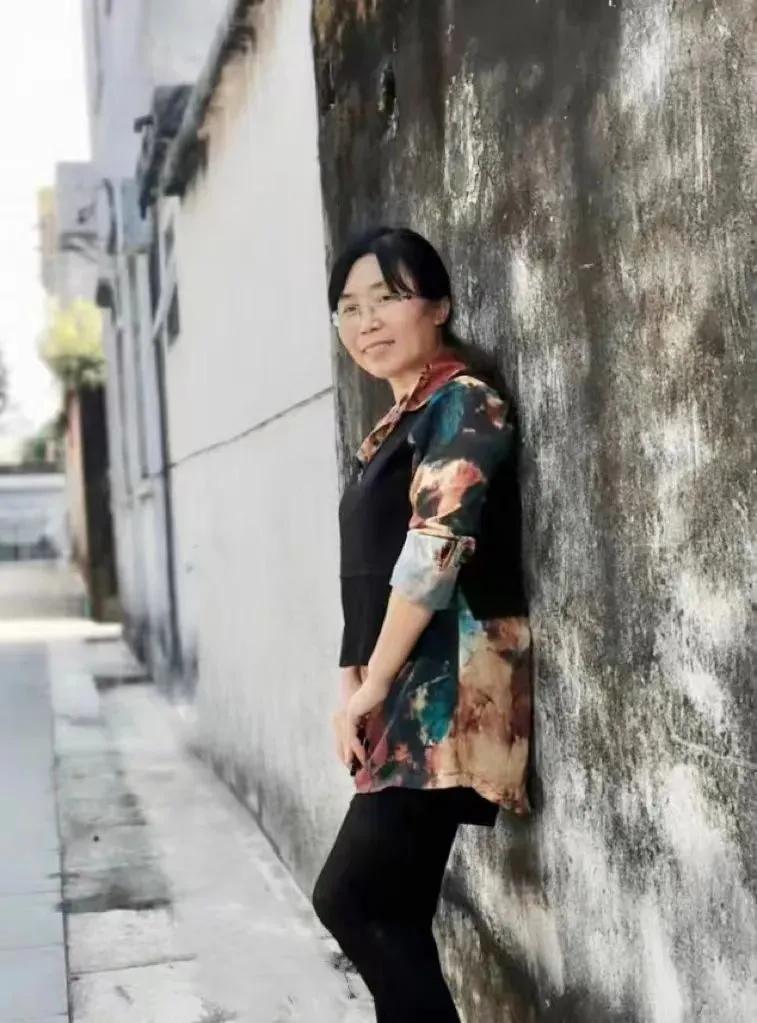 朱兴泽丨叠芳居（散文）