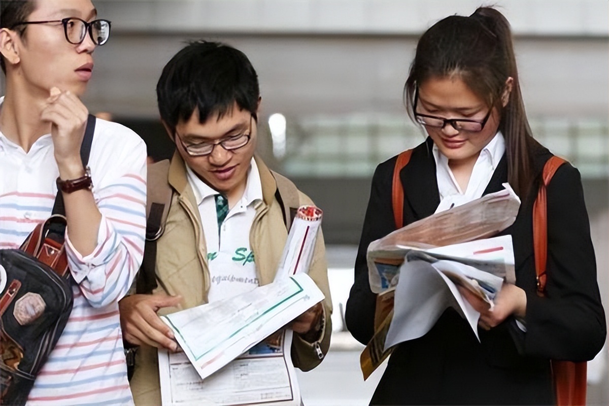 三年制大专和五年制大专学历区别,五年制大专和三年大专学历一样吗