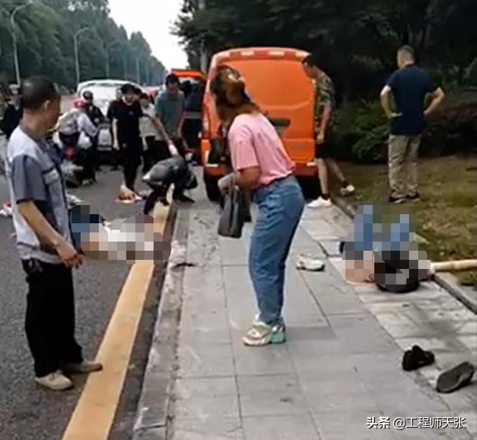 突发！重庆两车相撞，货车冲上便道致1死5伤，时速30公里能伤人？