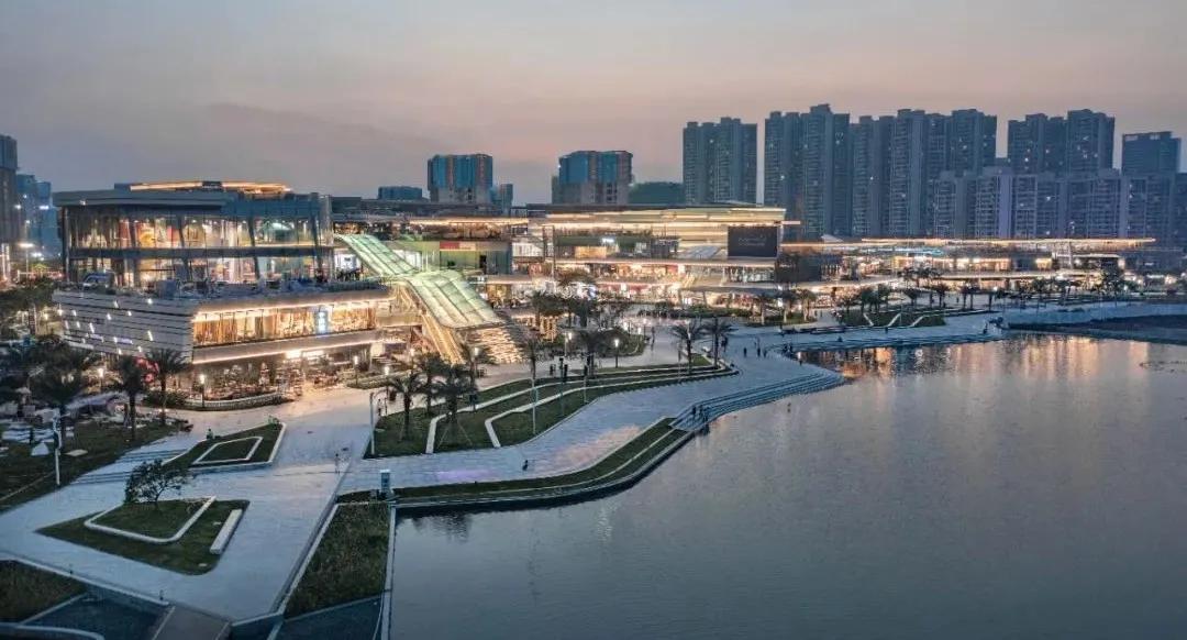 珠海金湾华发商都,珠海金湾华发商都中心湖