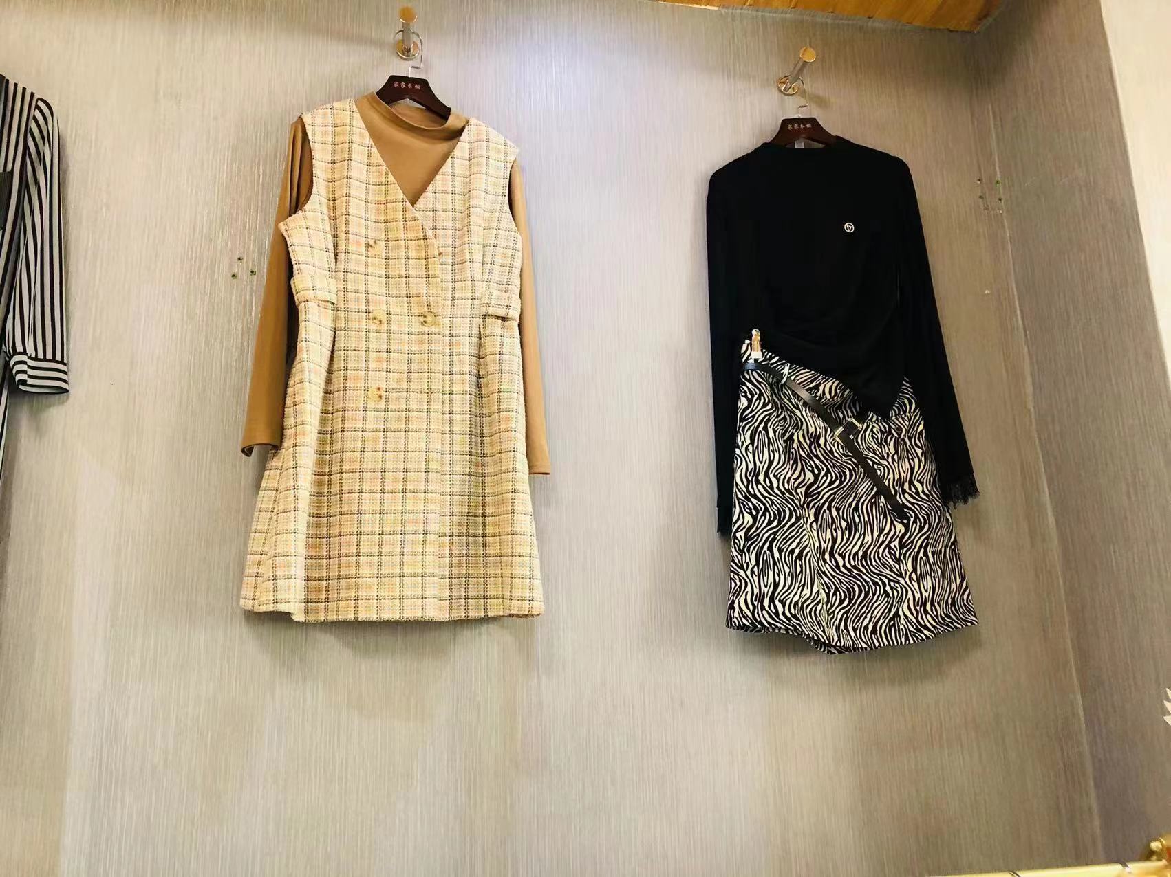 昭通一家开在二楼的服装店,昭通西街最坑的服装店