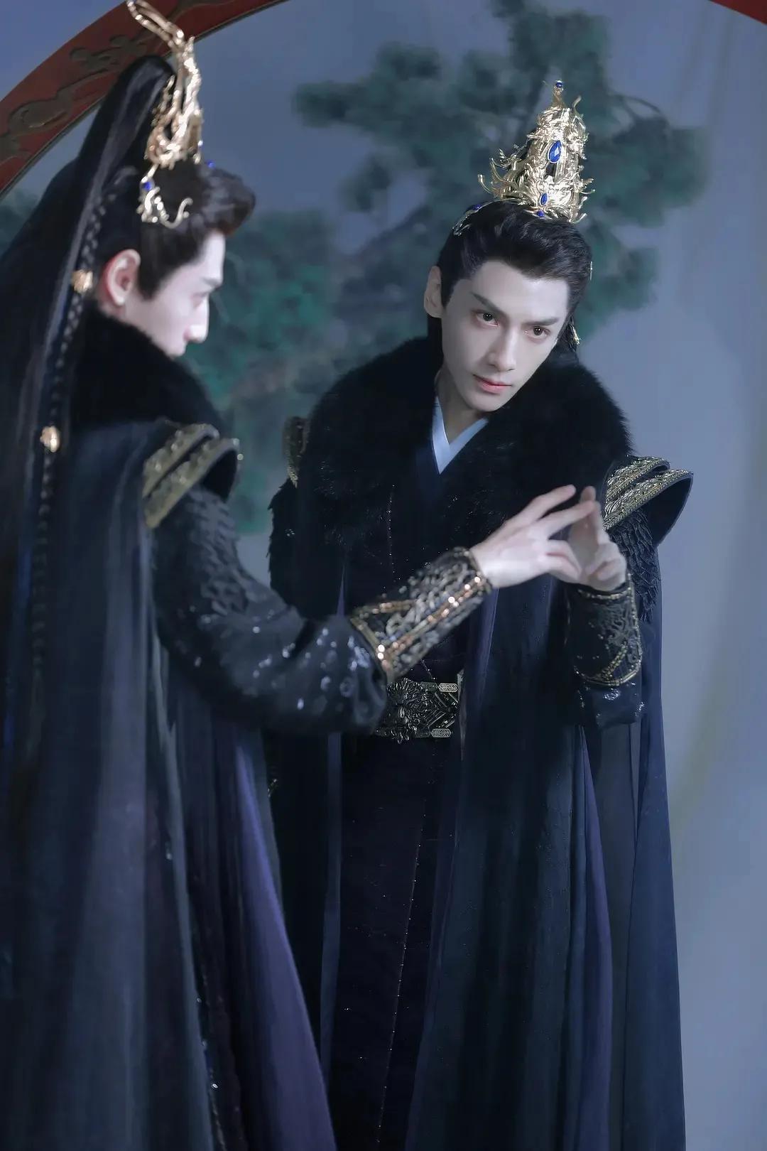 那些惊艳了时光的古装男,真正的古装美男无惧任何造型