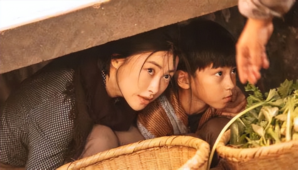 朱珠：迷倒世界顶级富豪，收服“帮派最狂太子”，却下嫁美术老师