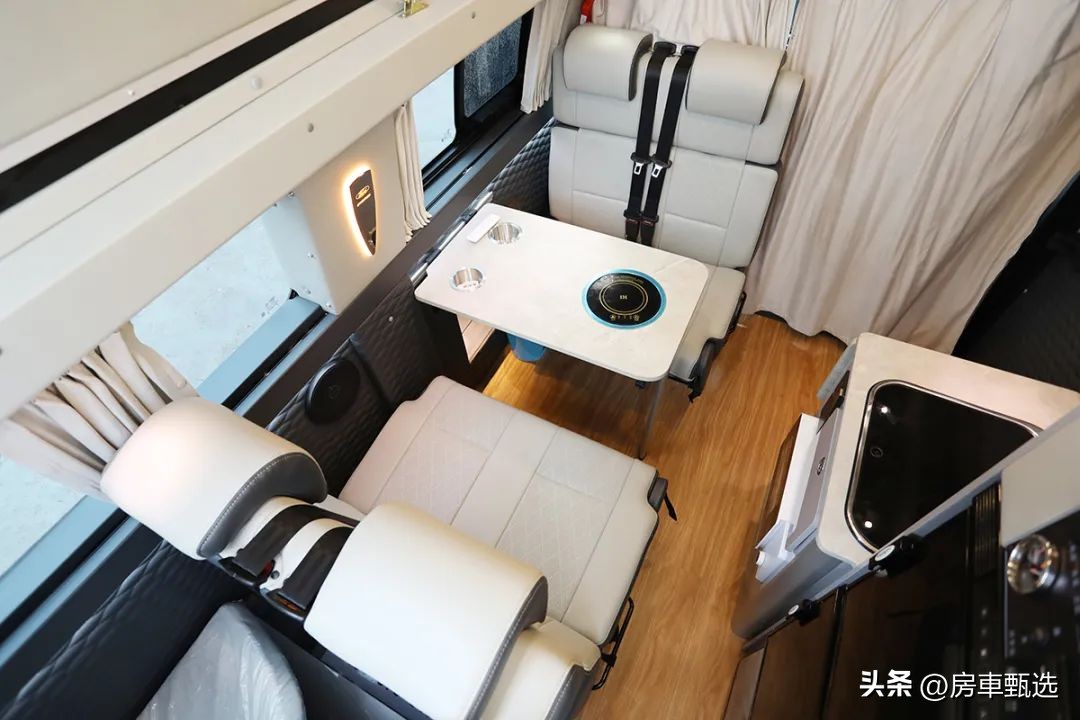 福特新全顺升顶商旅房车,福特新全顺2023款旅居房车