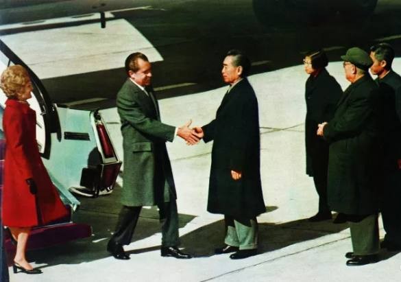 1984年张爱萍访美，回国后主动向*小平邓**辞职：我这国防部长该撤