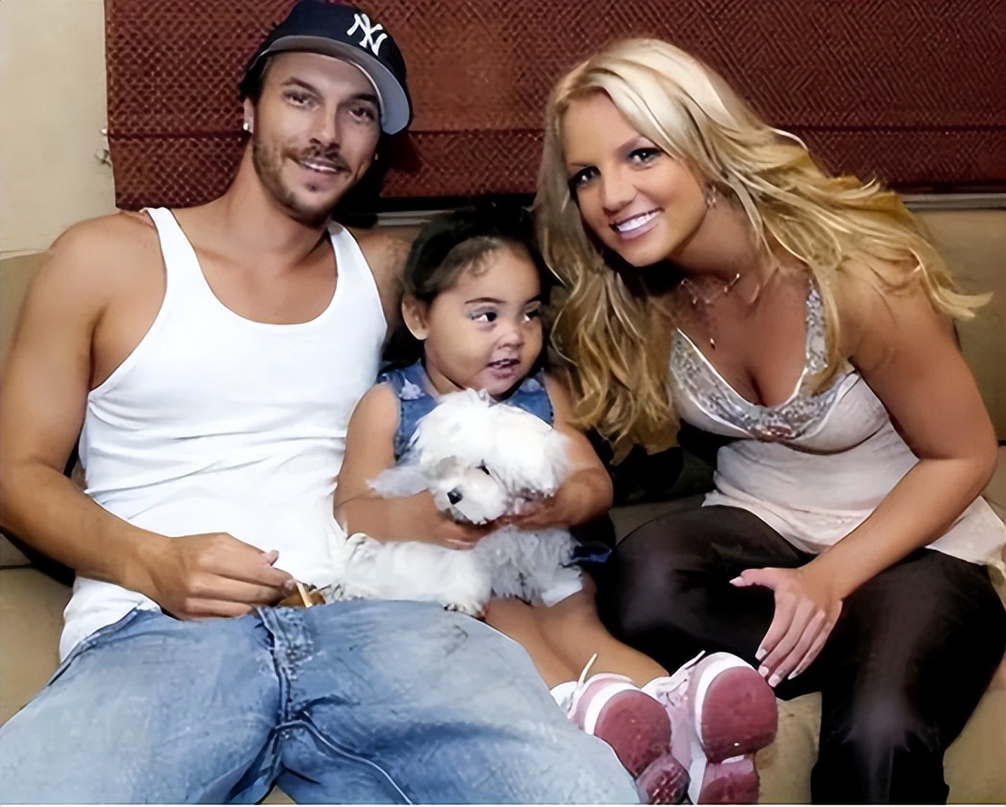 “小甜甜”被父亲在体内放节育器，奴役她13年，禁止让她见孩子