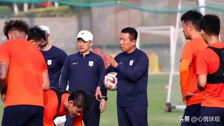 不满意、崔康熙俨然山东泰山队老总，定目标、今年争前三来年夺冠