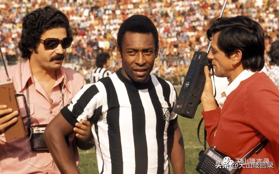 为了足球我们奋不顾身,为中国足球争光